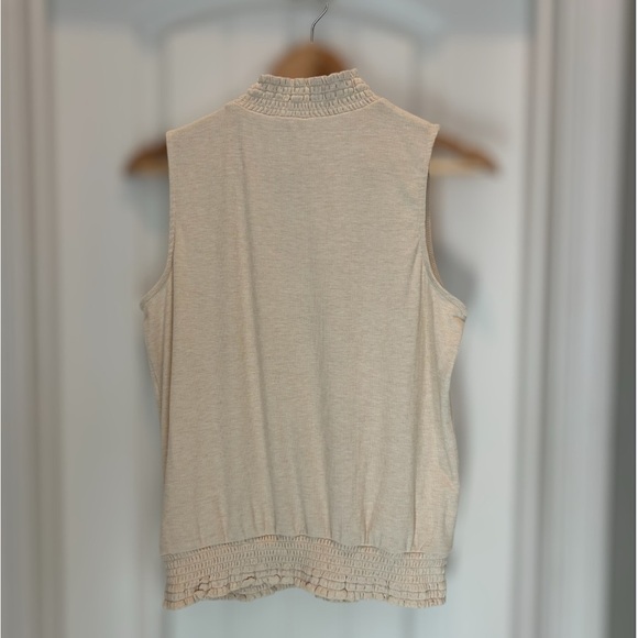 Evereve ruffle neck tank - Picture 2 of 4